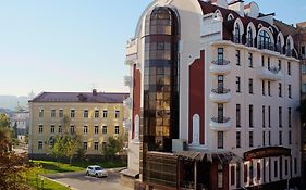 Готель Старо
